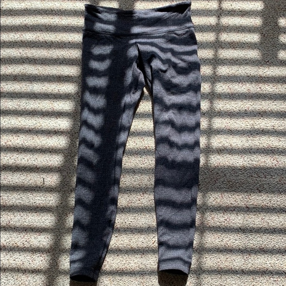 Lululemon wunder under tights